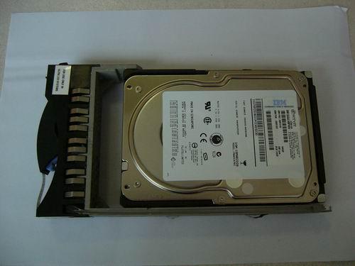 IBM 44X2451 450 GB Hard drive - 4Gb/s Fiber Channel - 3.5" Internal Refurbished