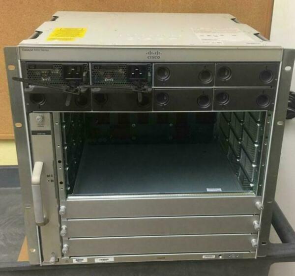 Cisco C9407R Catalyst 9400 Series 7 slot chassis