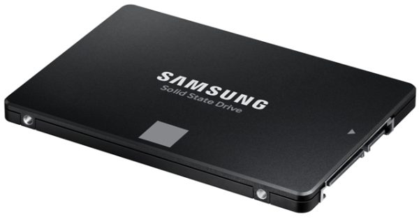 Samsung PM893 MZ7L3240HCHQ-00B7C 240GB Solid State Drive 2.5" SATA 6Gbps